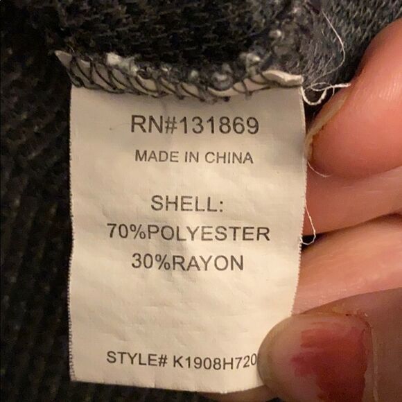 Inspired Hearts Sweater large - Picture 7 of 8